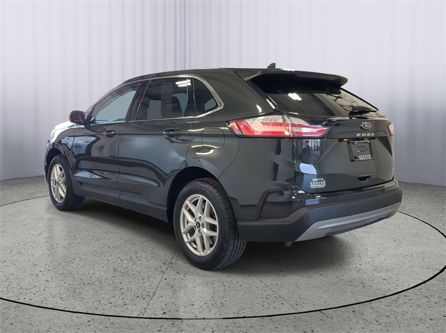 2024 Ford Edge SEL photo 4