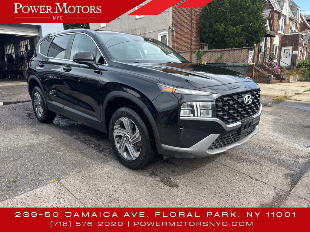 2021 Hyundai Santa Fe SE photo 3