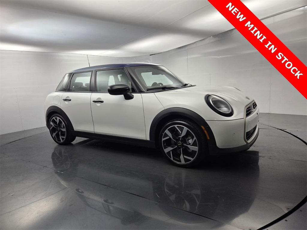 2026 MINI Hardtop 4 Door S's photo