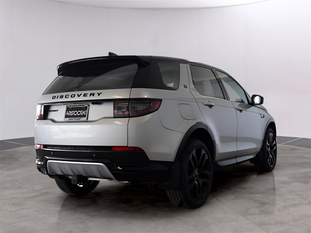 2025 Land Rover Discovery Sport SE photo 7