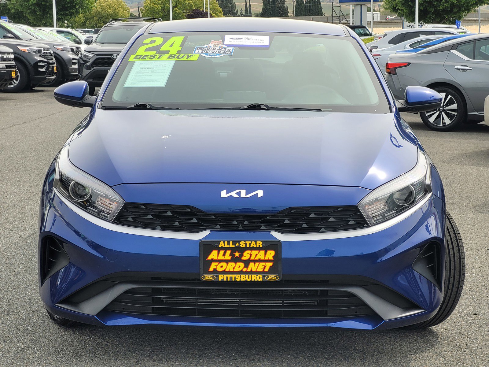 2024 Kia Forte LXS photo 2