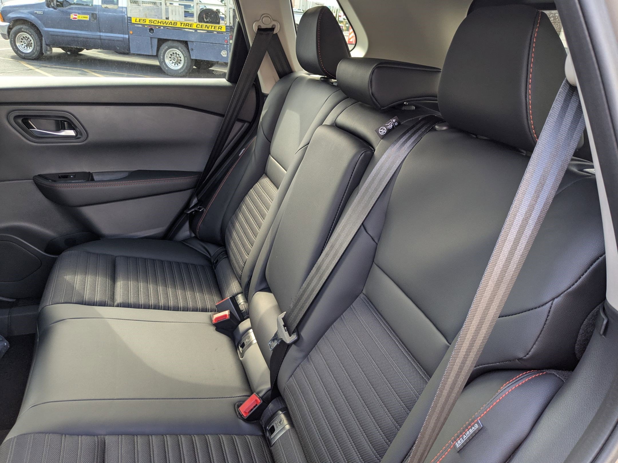 2026 Nissan Rogue SV photo 15