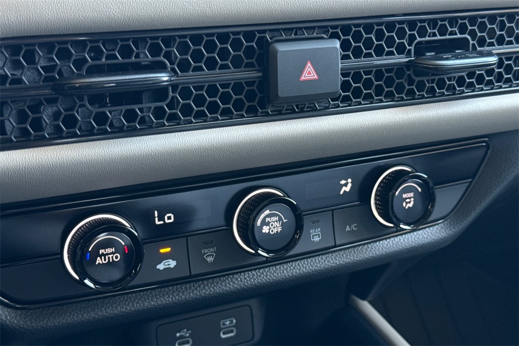 2026 Honda HR-V LX photo 18