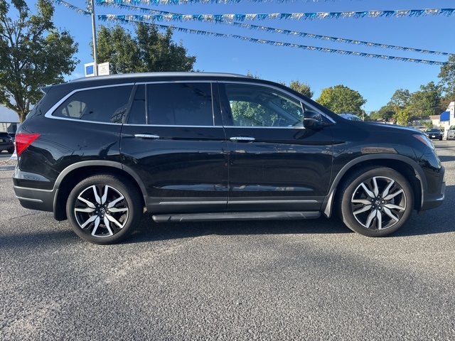 2022 Honda Pilot Touring photo 2