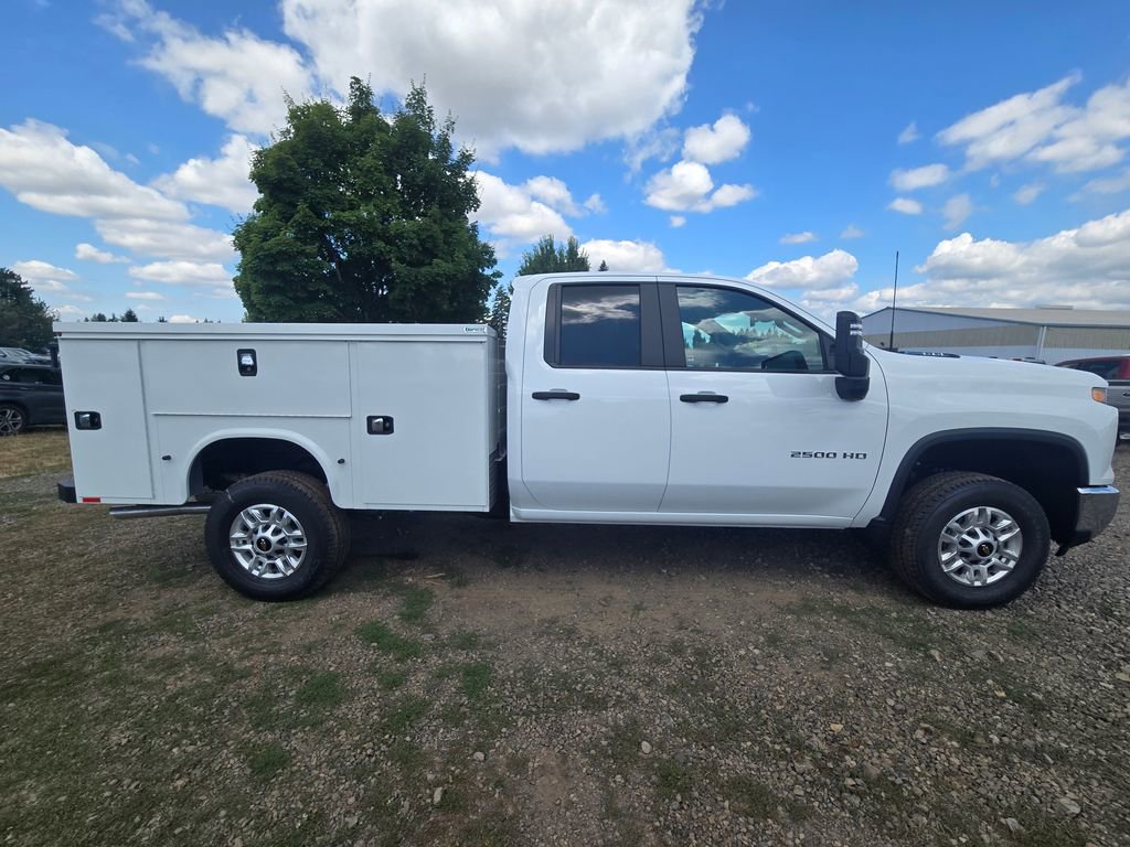 2025 Chevrolet Silverado 2500HD Work Truck photo 2