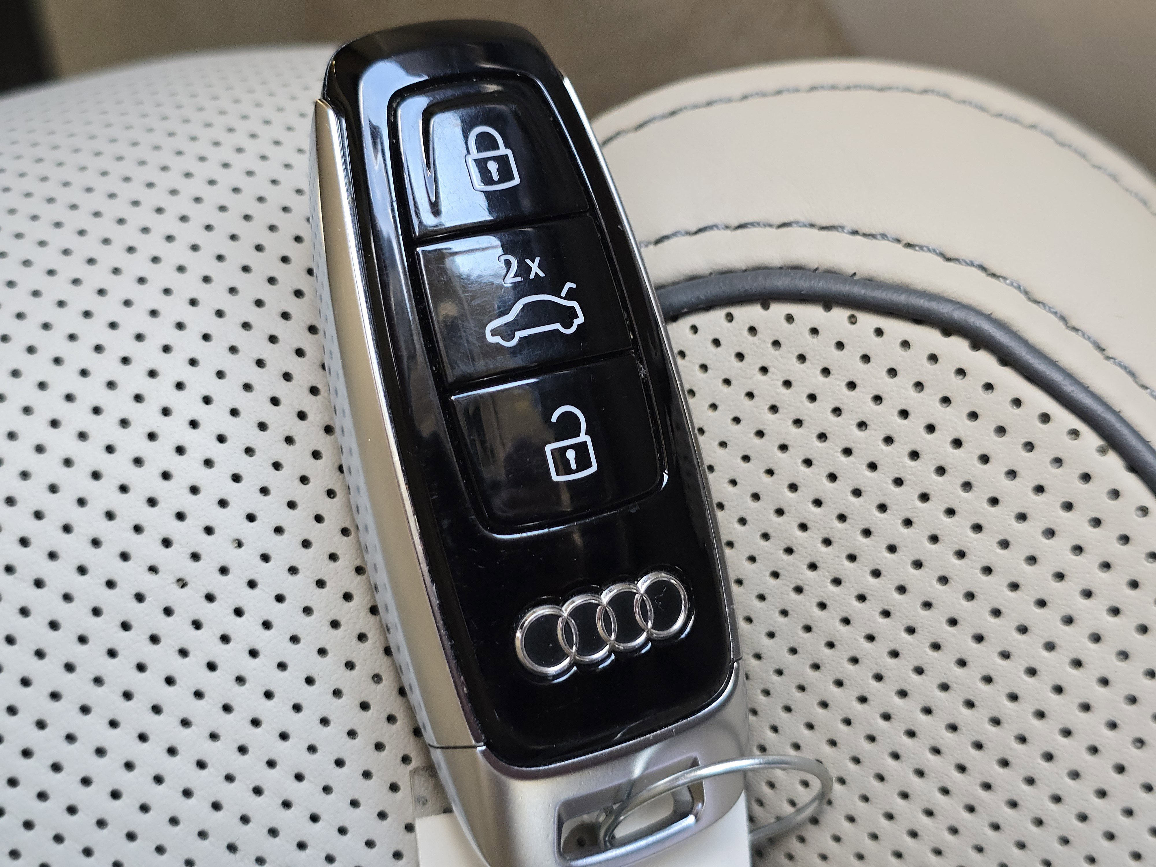 2021 Audi A8 L 60 TFSI Quattro photo 12