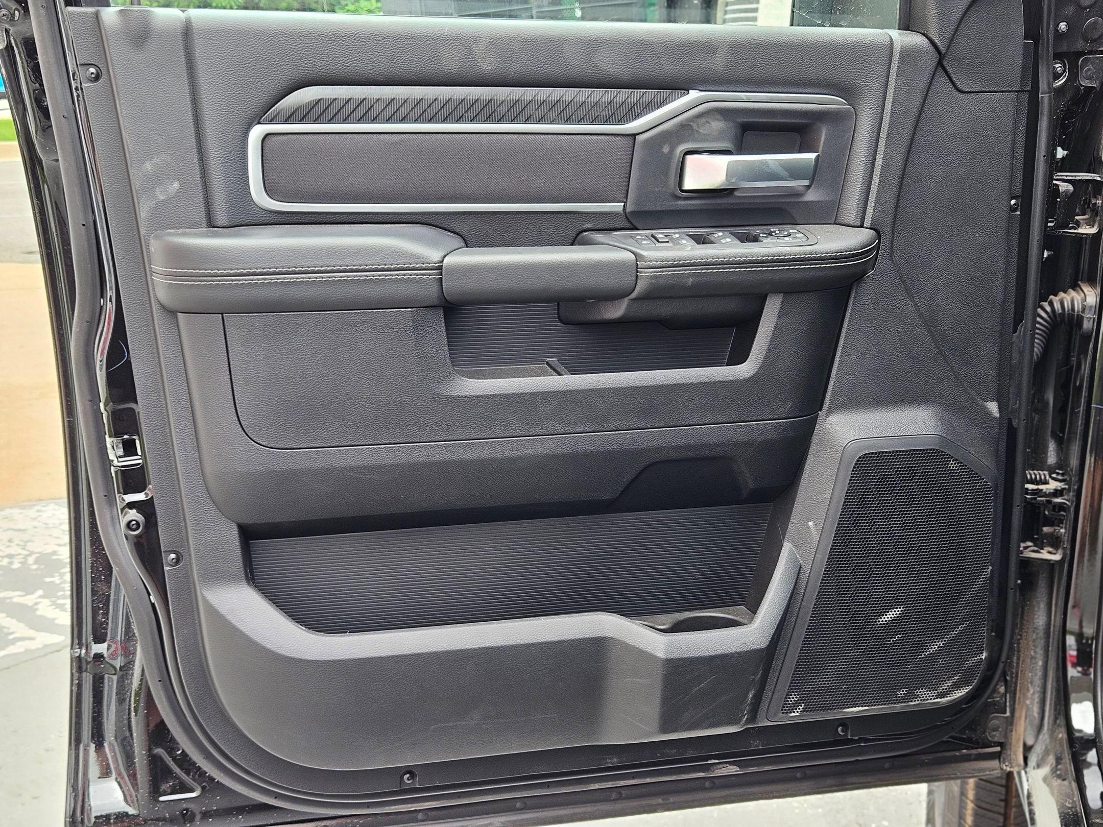 2025 Ram 2500 Big Horn photo 11