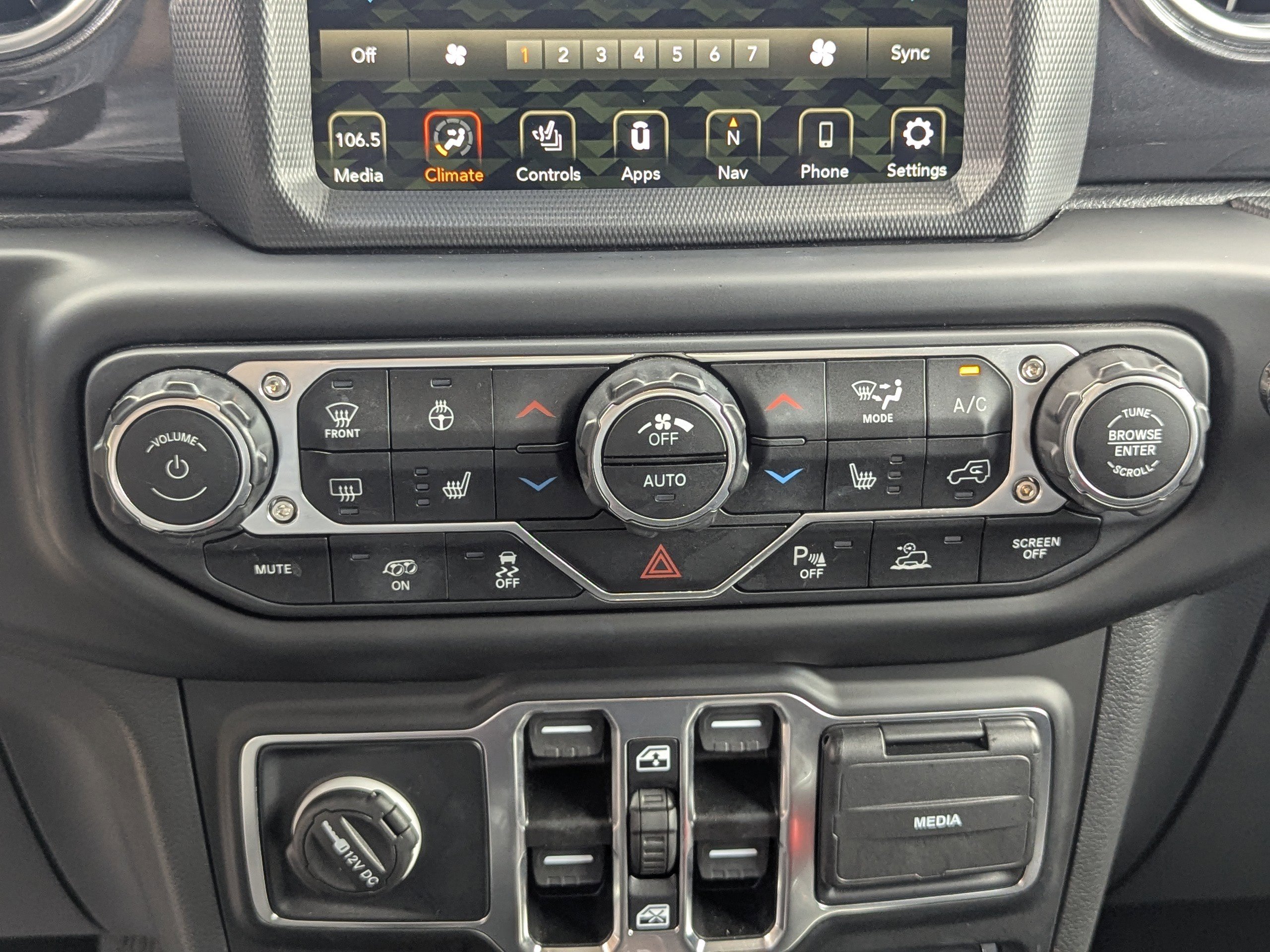 2023 Jeep Wrangler Rubicon 392 photo 29