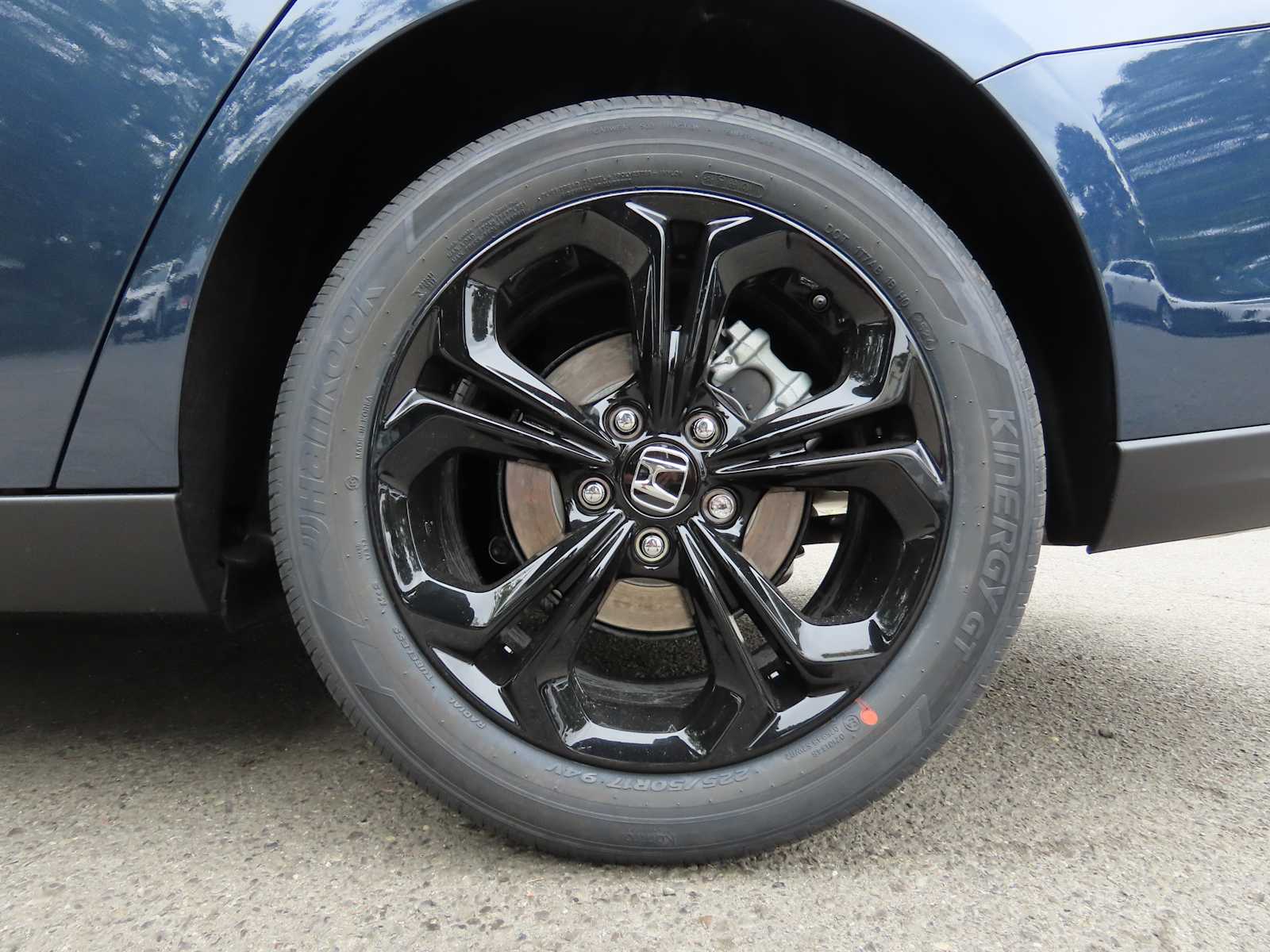 2025 Honda Accord SE photo 7