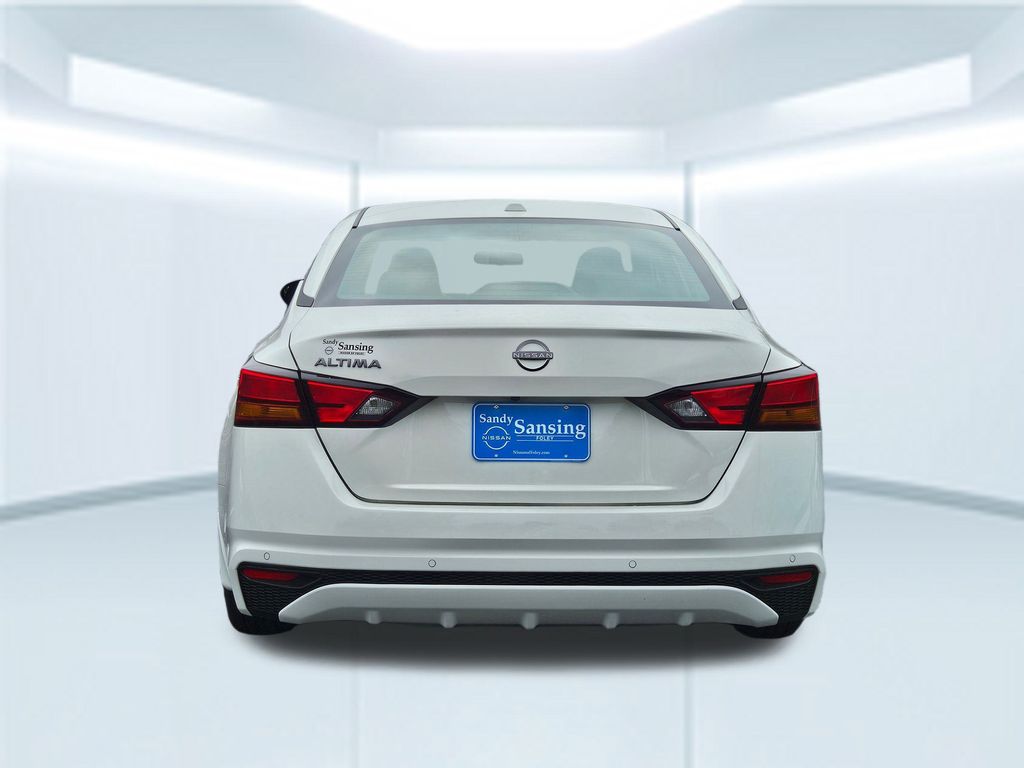 2025 Nissan Altima 2.5 S photo 4