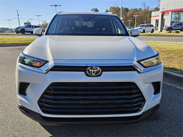 2024 Toyota Grand Highlander XLE photo 2