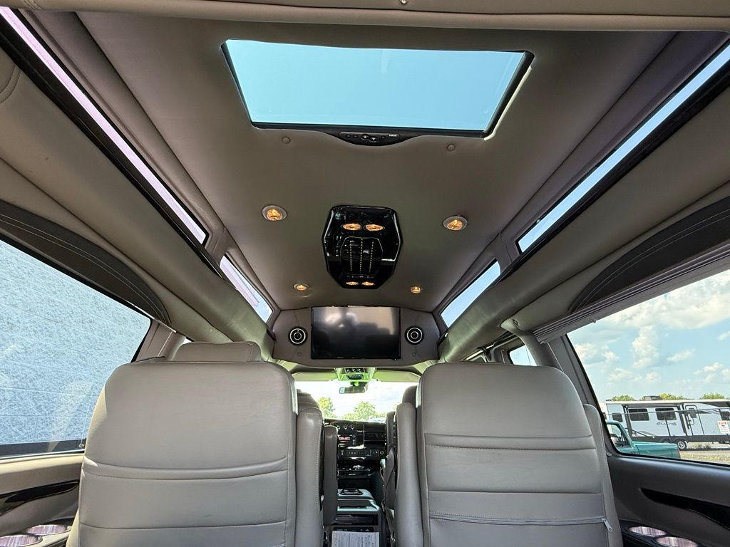 2020 Gmc Savana photo 9