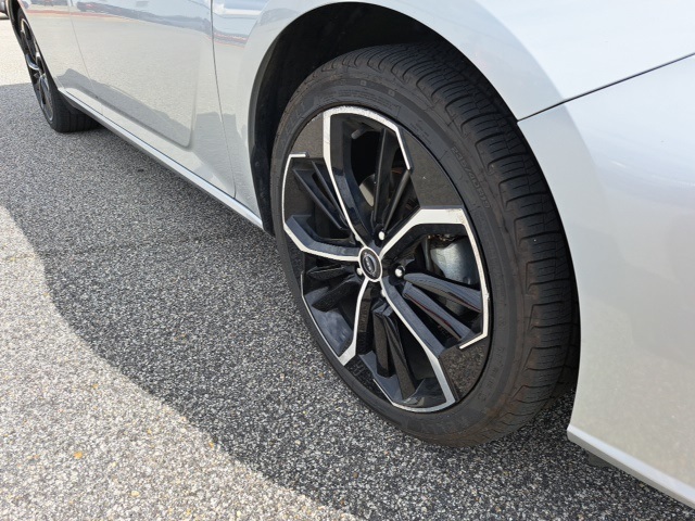 2024 Nissan Altima 2.5 SR photo 4