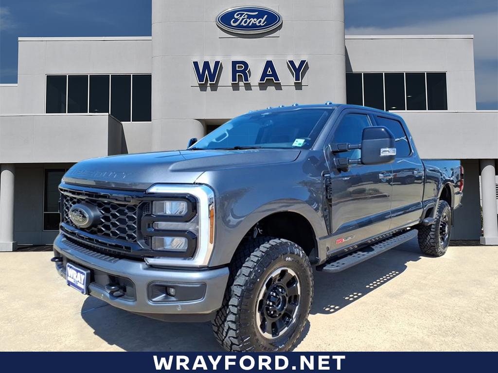 2026 Ford F-350 Super Duty Lariat's photo