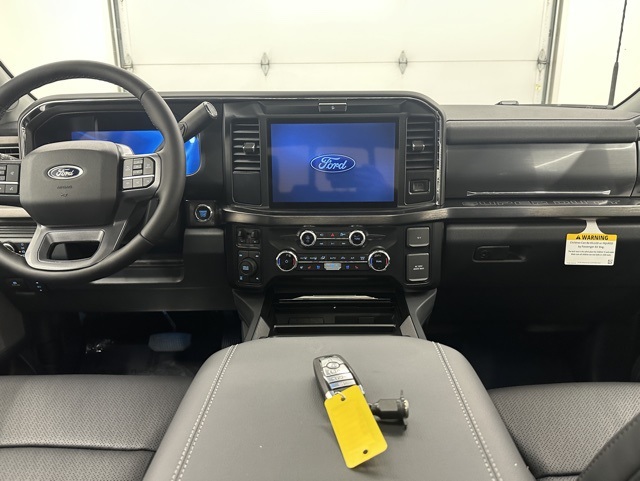 2026 Ford F-350 Lariat photo 15