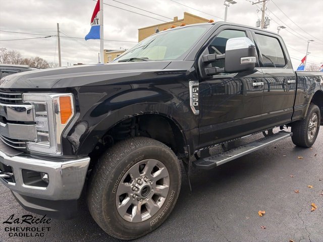 2019 Ford F-250 Super Duty Lariat's photo