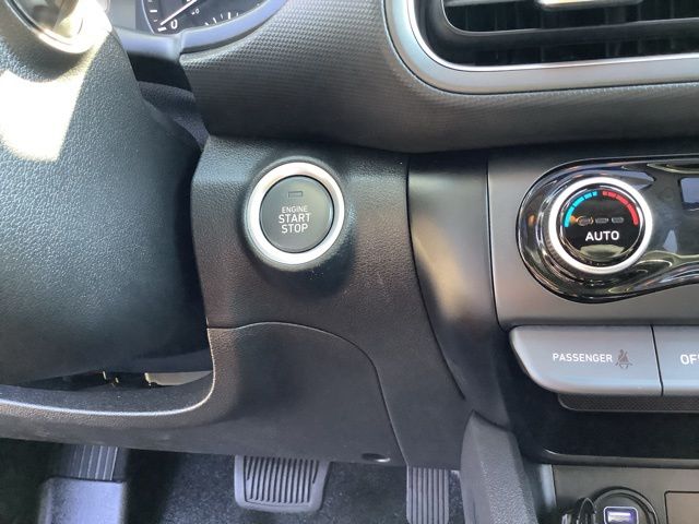 2022 Hyundai Kona SEL N Line photo 30