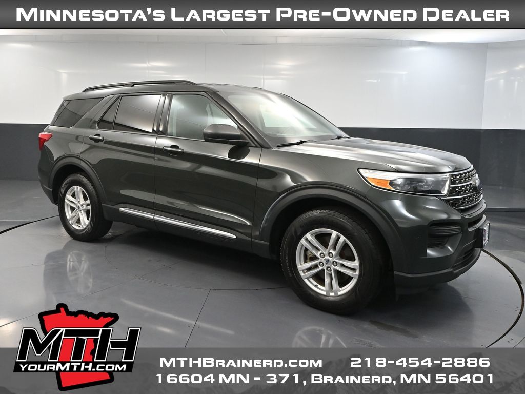 2022 Ford Explorer XLT's photo