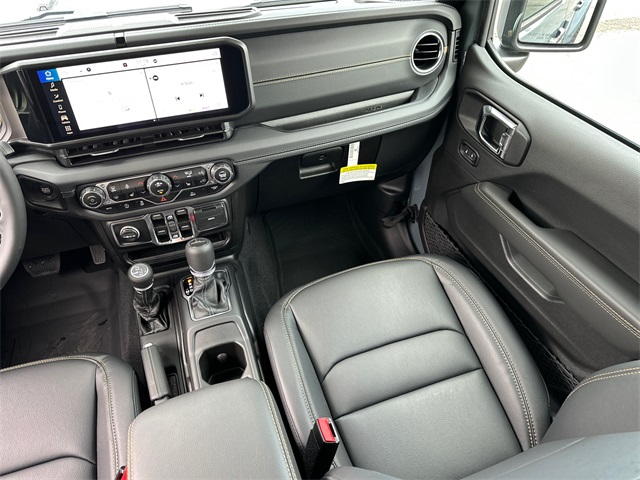 2025 Jeep Gladiator Sport photo 16
