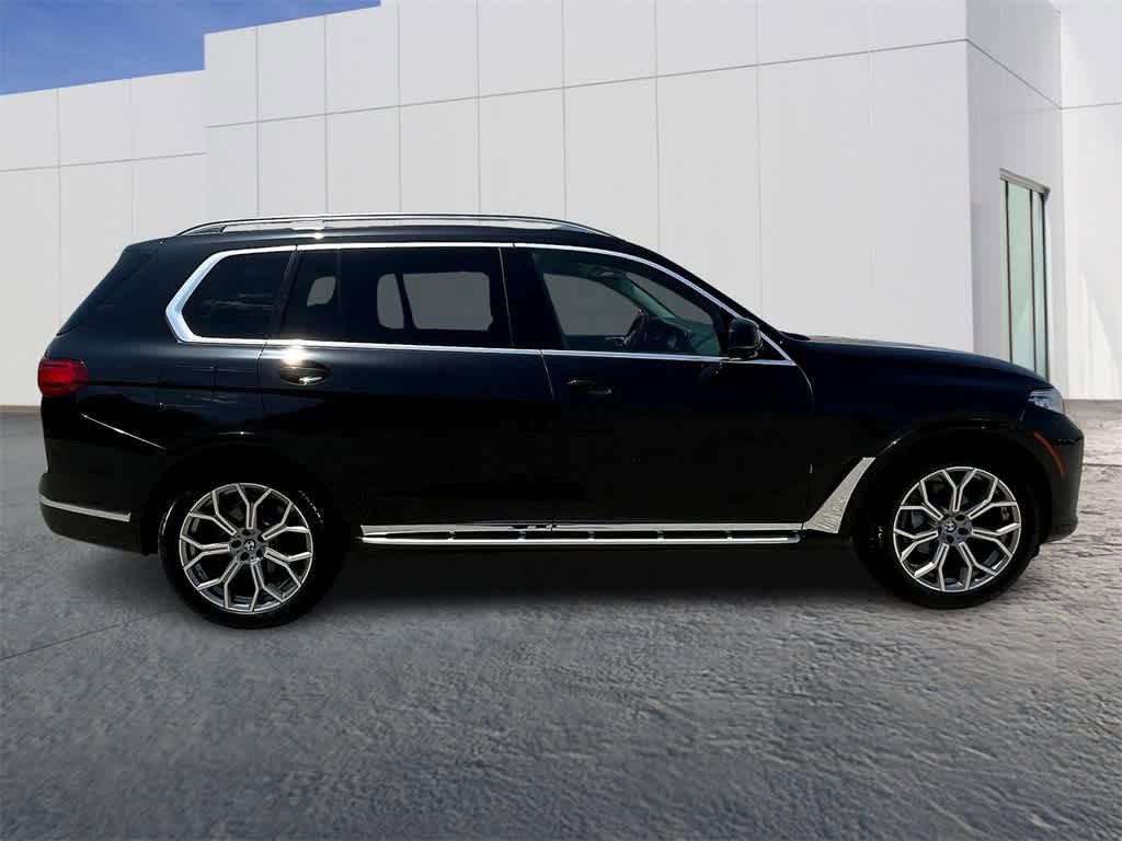 Used 2019 BMW X7 40i with VIN 5UXCW2C54KL085097 for sale in Minneapolis, Minnesota