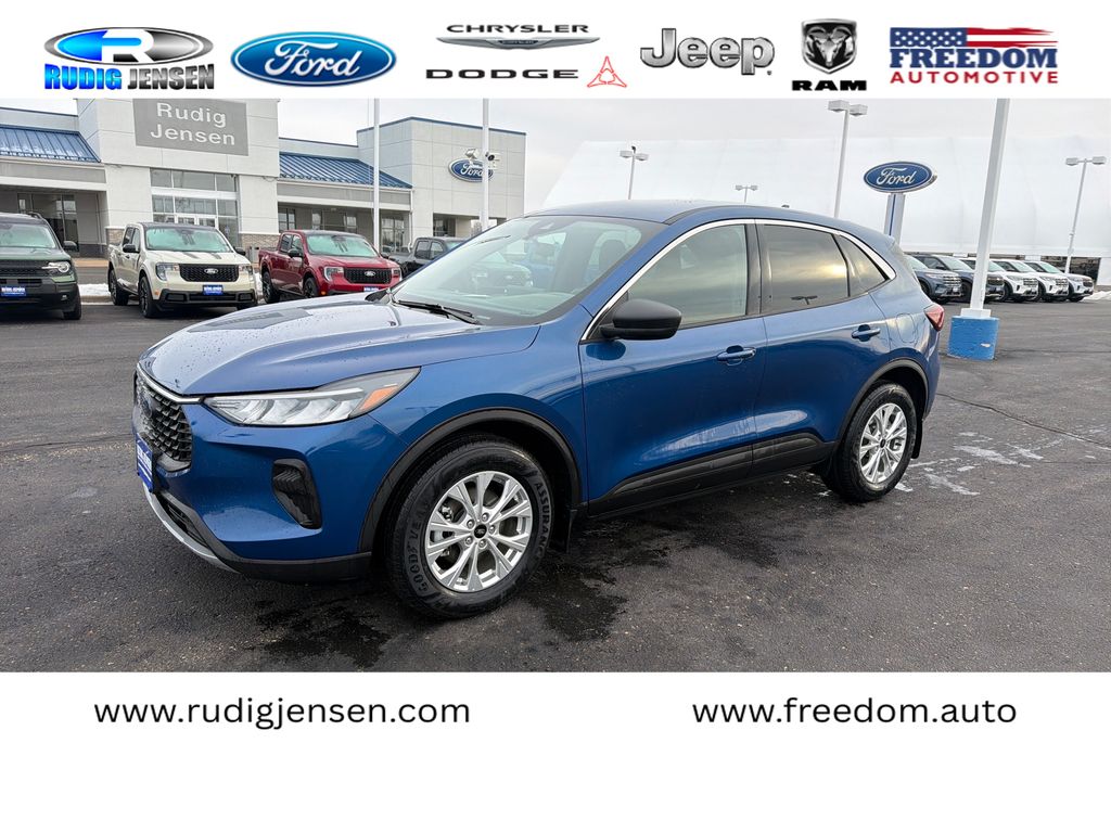 2023 Ford Escape Active's photo