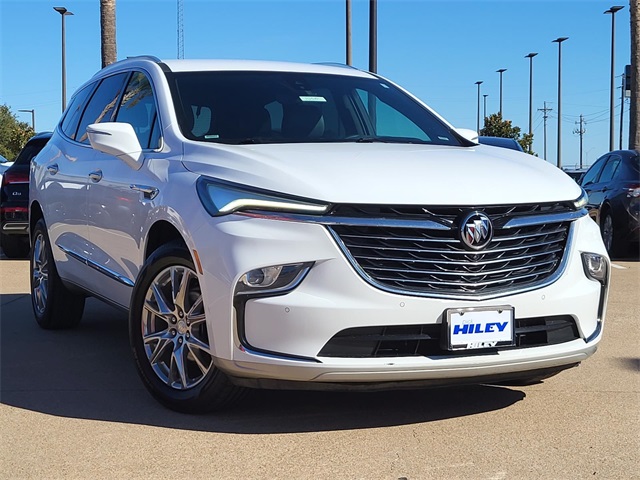 2022 Buick Enclave Premium's photo