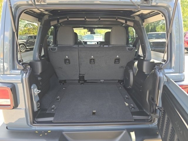 2025 Jeep Wrangler Sport S photo 24