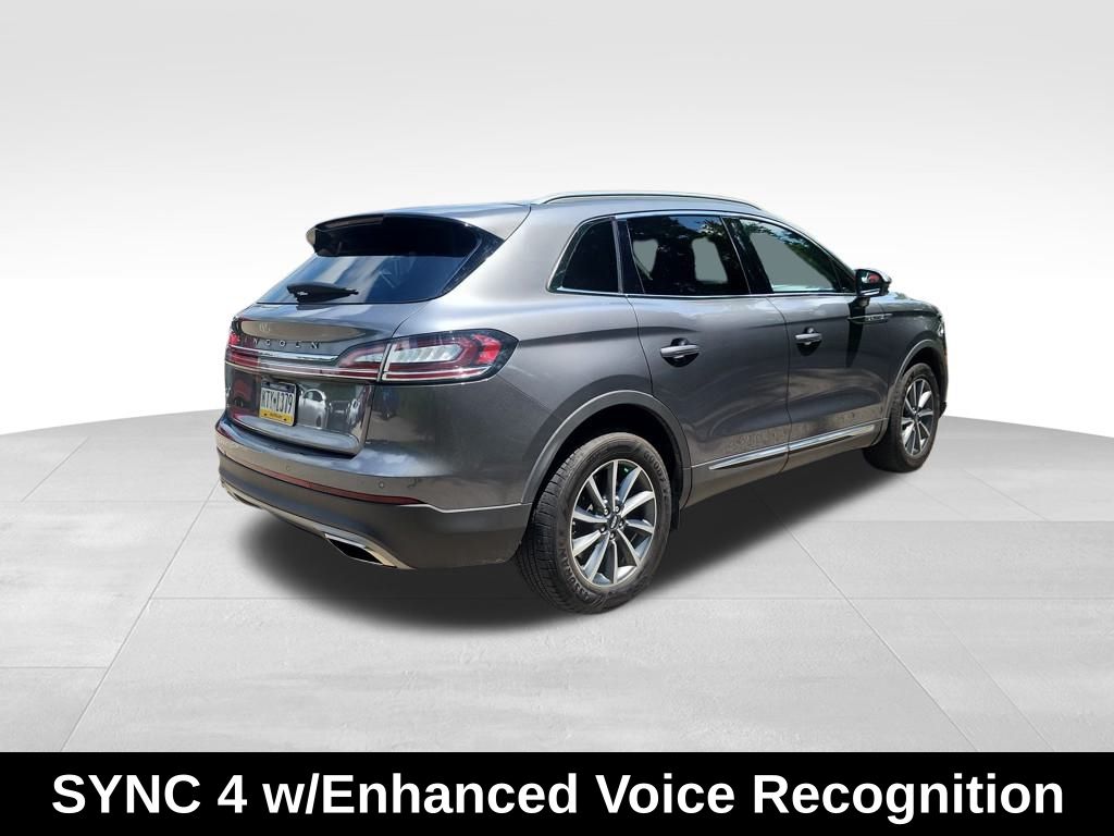 2022 Lincoln Nautilus Standard photo 5