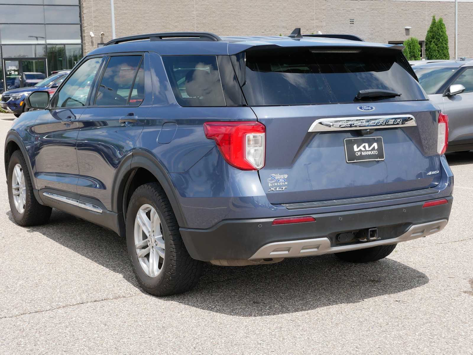 Used 2021 Ford Explorer XLT with VIN 1FMSK8DH3MGA61921 for sale in Mankato, Minnesota