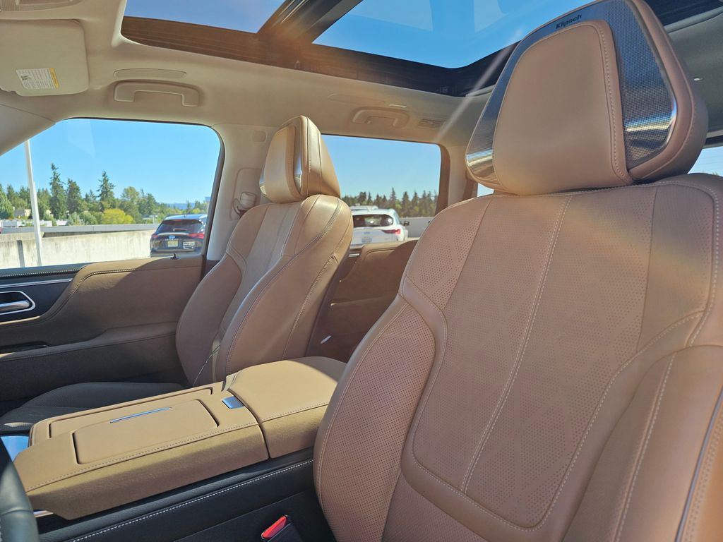 2025 Infiniti QX80 Sensory photo 21