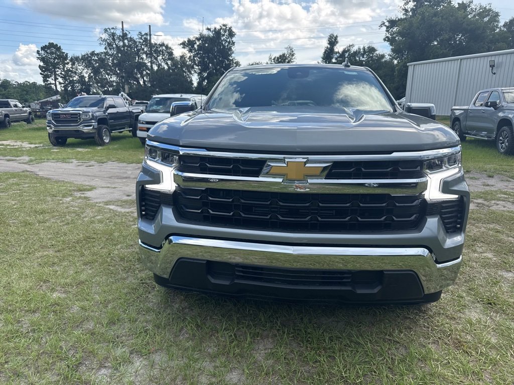 2025 Chevrolet Silverado 1500 LT photo 3