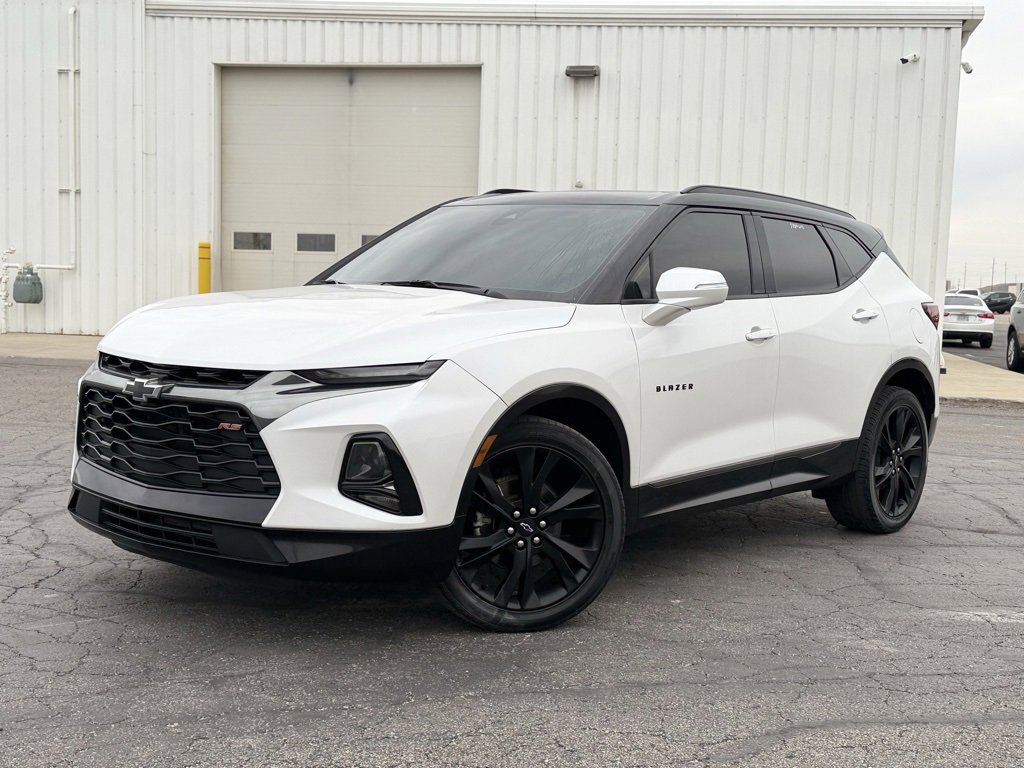 2022 Chevrolet Blazer RS photo 2