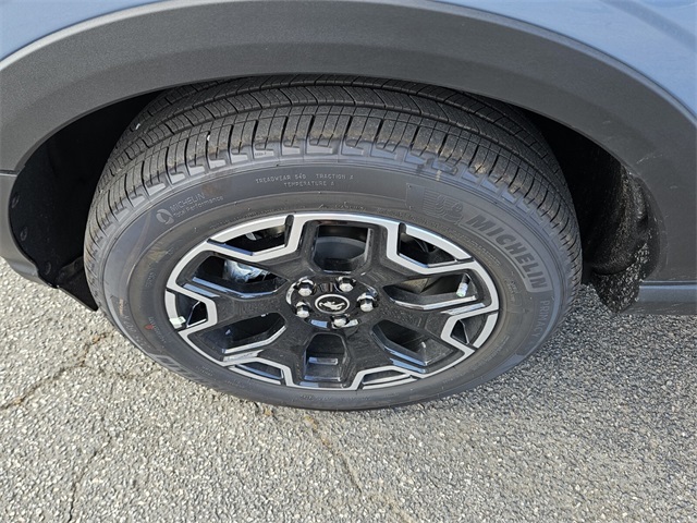 2025 Ford Bronco Sport Outer Banks photo 10