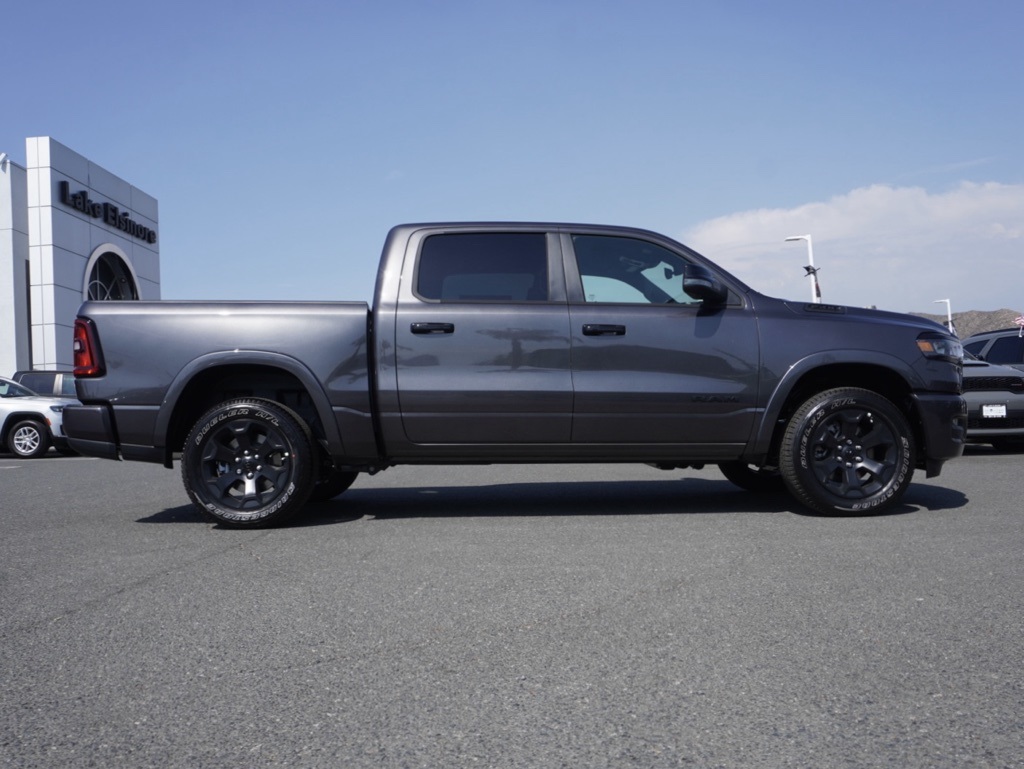 2026 Ram 1500 Big Horn Night Edition photo 3