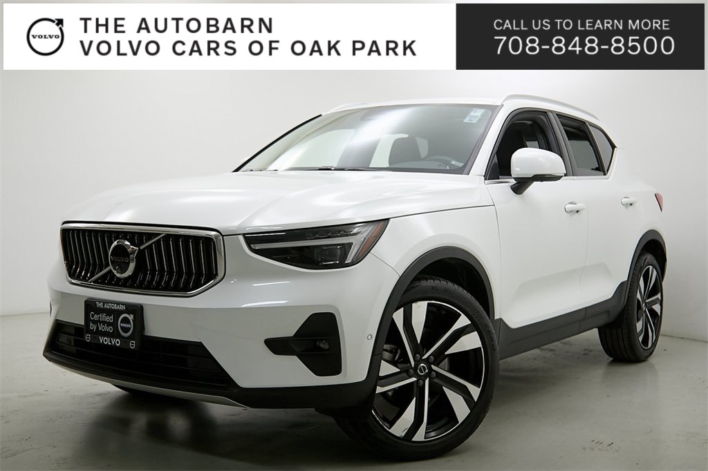 2024 Volvo XC40 Plus's photo