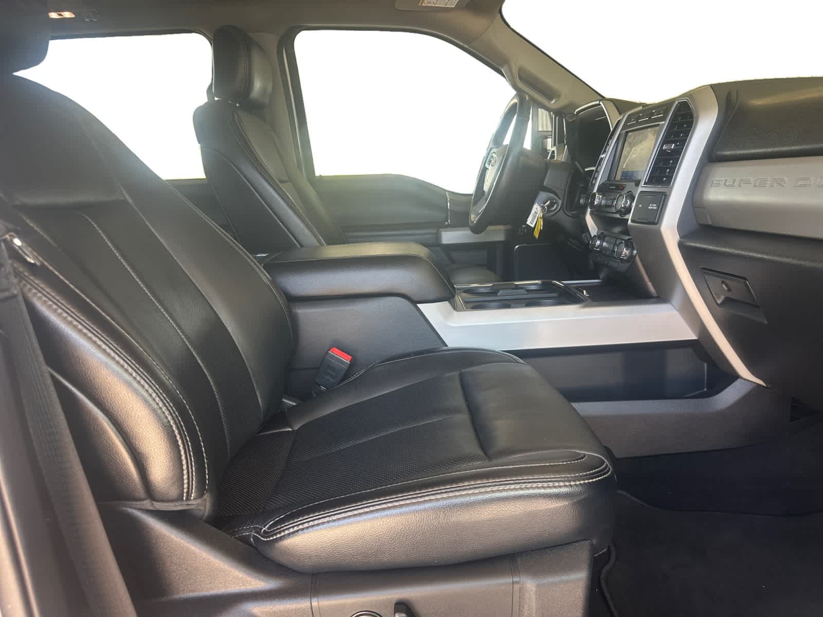 2020 Ford F-250 Lariat photo 10