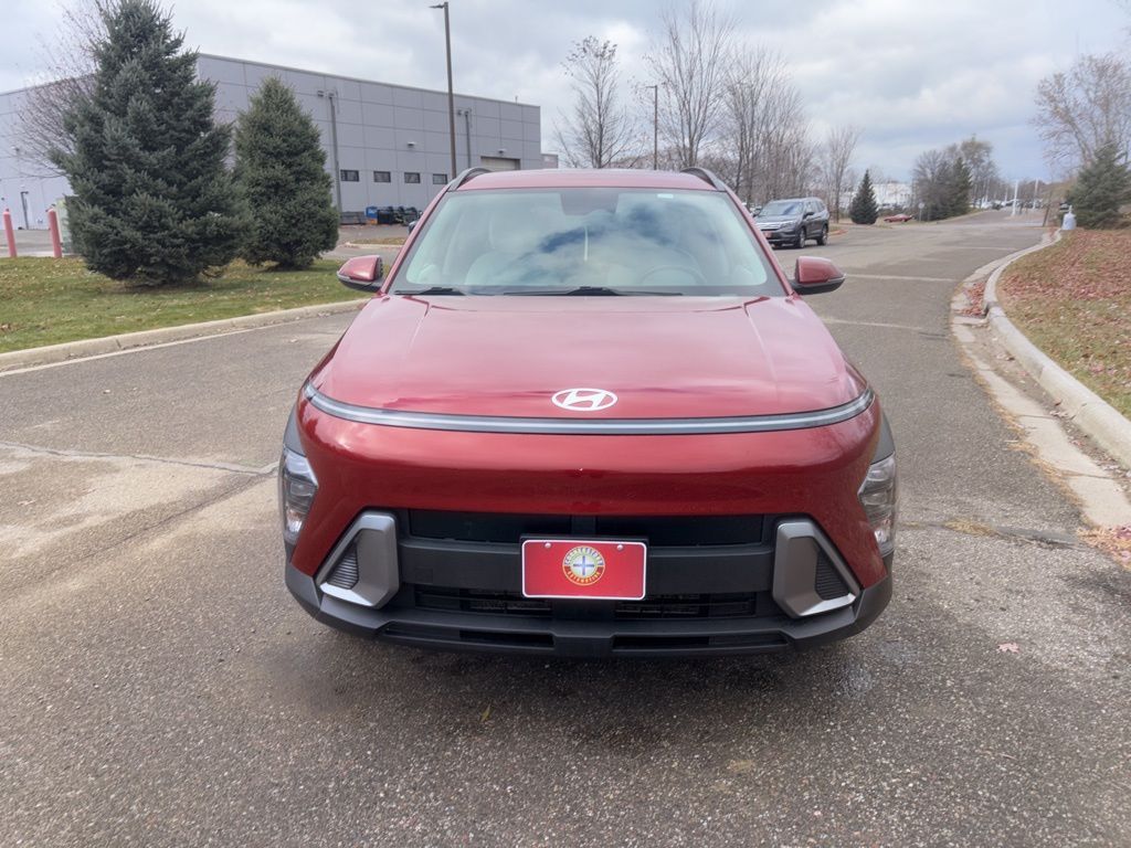 2025 Hyundai Kona SEL photo 4
