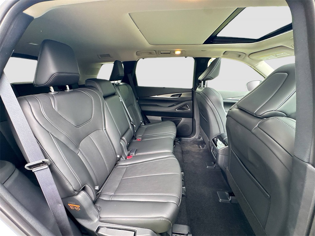 2026 Infiniti QX60 Luxe photo 28