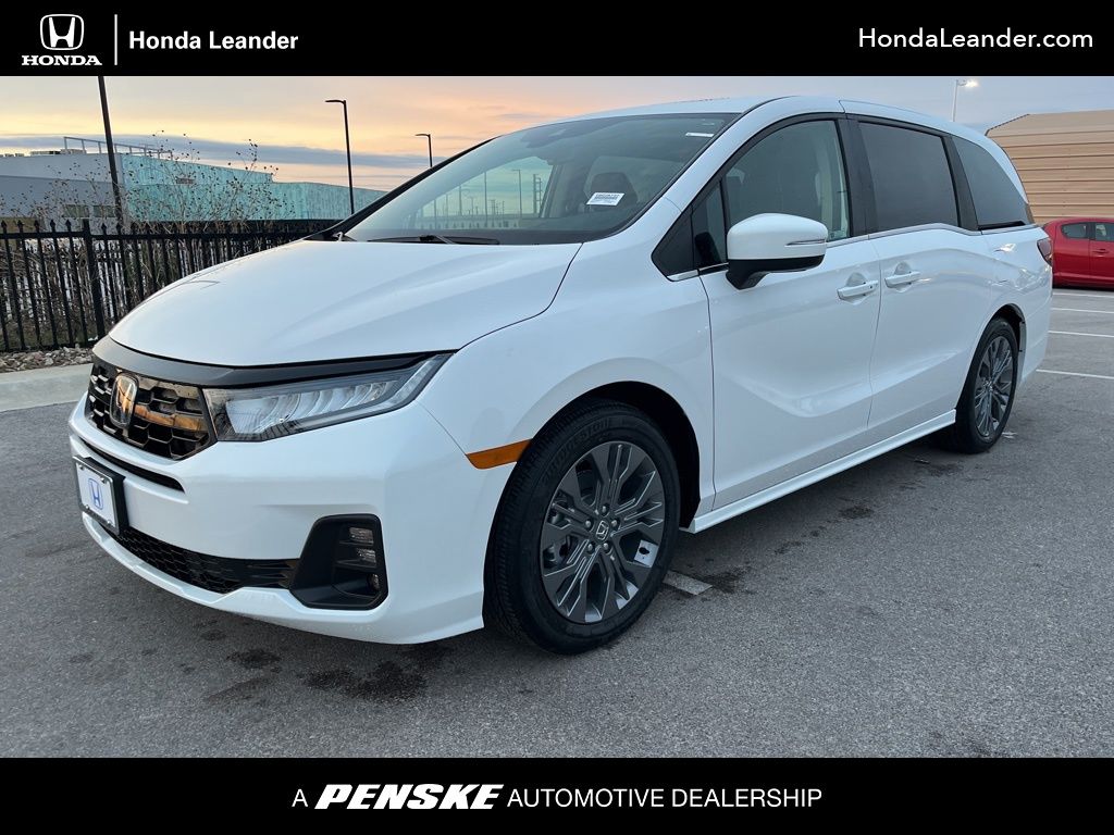 2026 Honda Odyssey Touring's photo