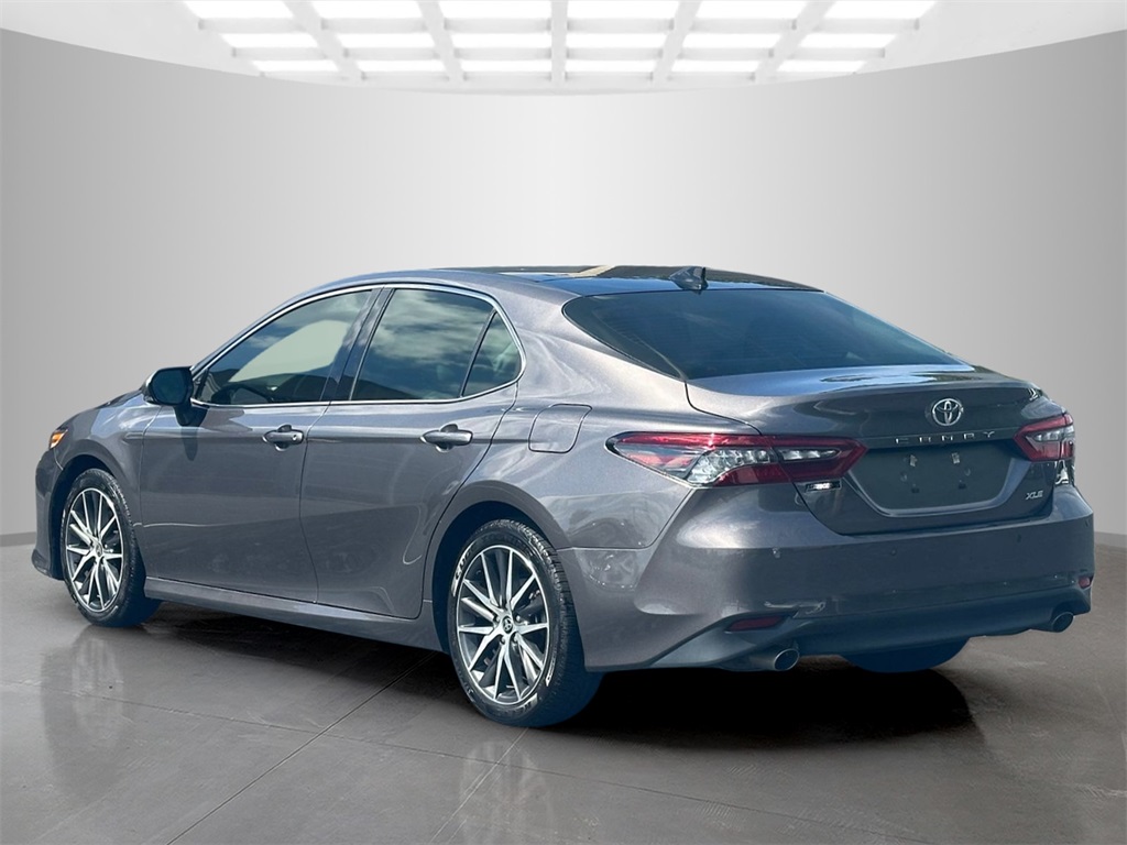 2023 Toyota Camry XLE V6 photo 6