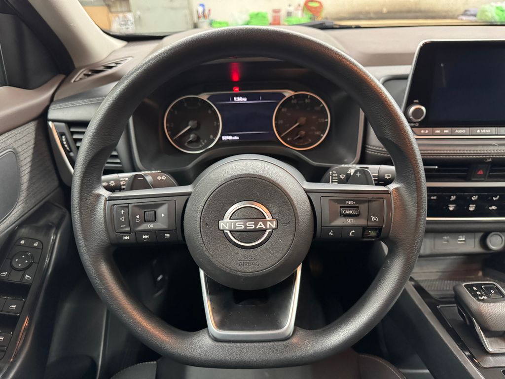 2023 Nissan Rogue S photo 16