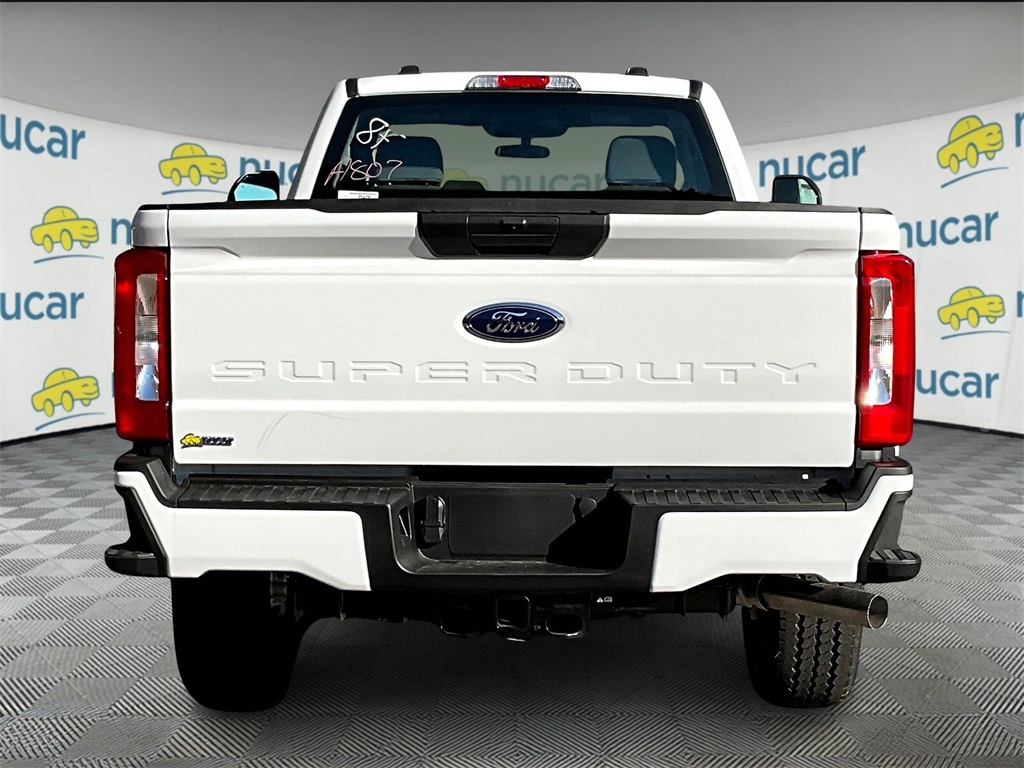 2026 Ford F-250 photo 4