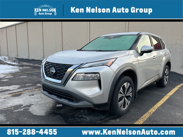 2023 Nissan Rogue SV's photo