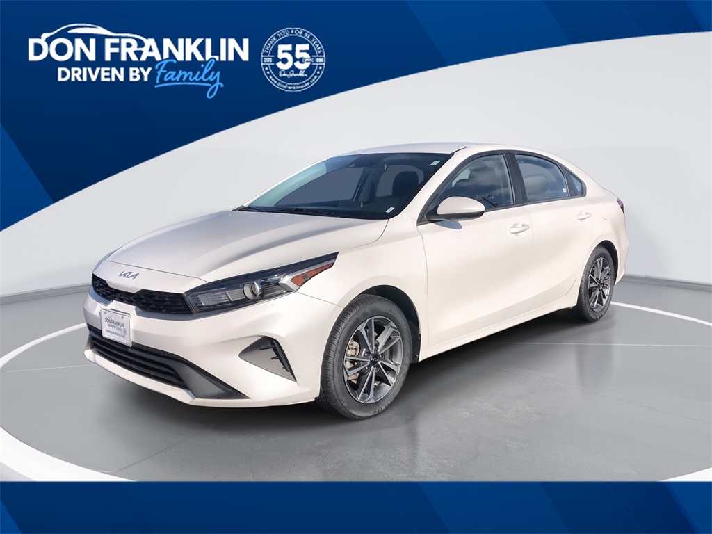 2023 Kia Forte LXS's photo