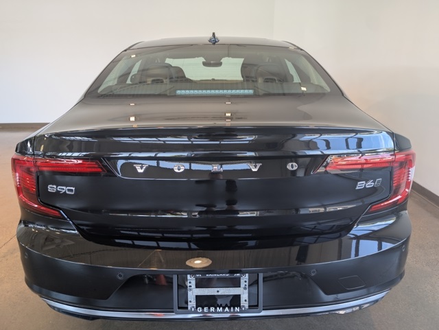 2022 Volvo S90 Inscription photo 4