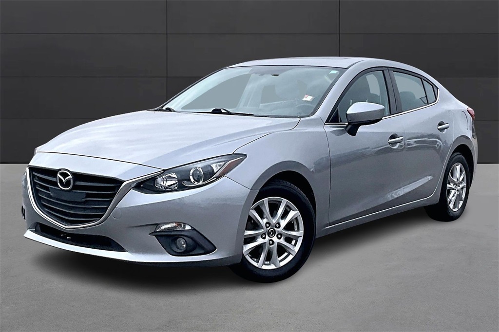 2016 Mazda MAZDA3 i Touring's photo