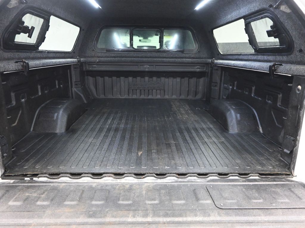 2022 Chevrolet Silverado 3500HD High Country photo 6