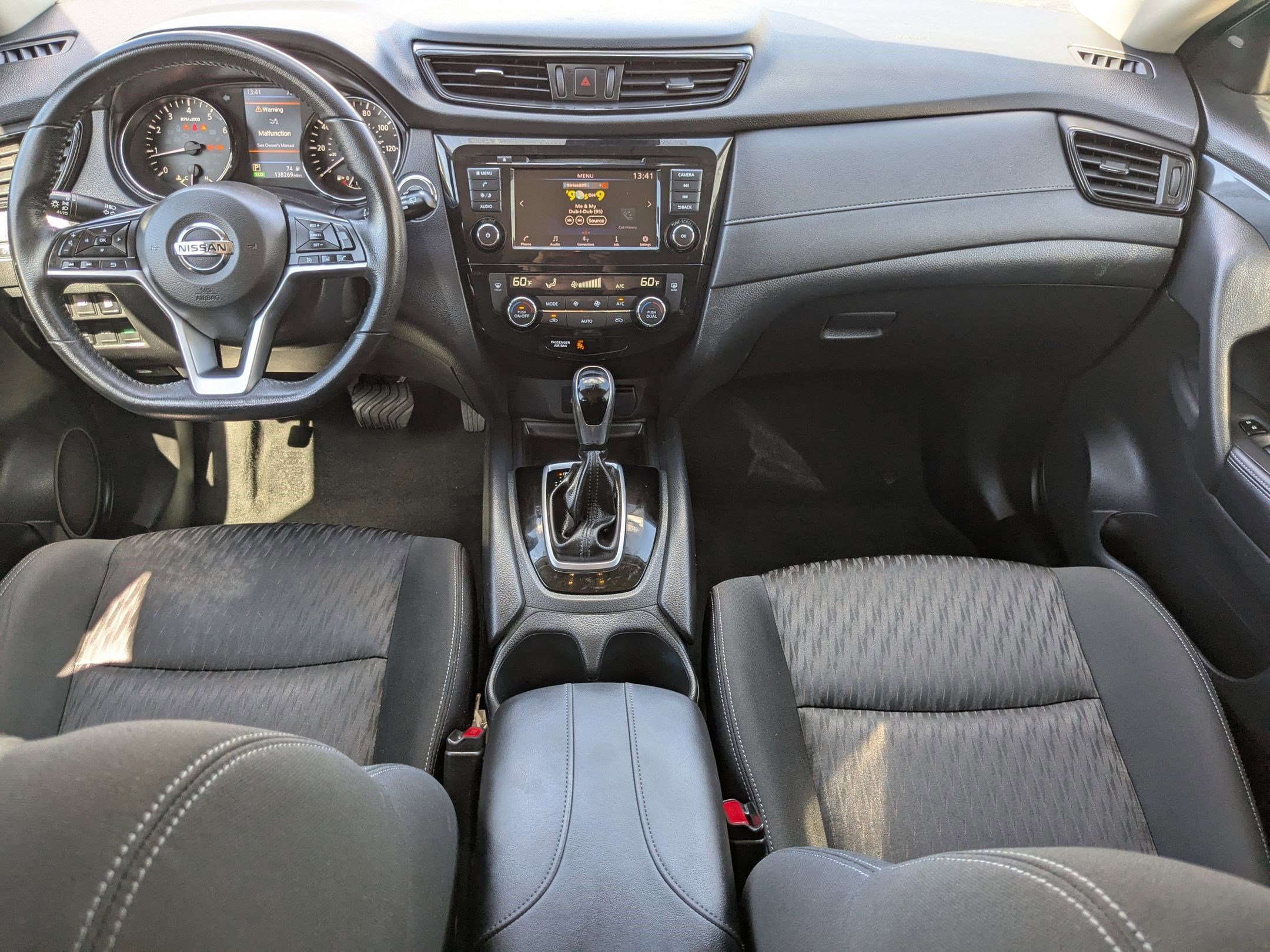 2020 Nissan Rogue SV photo 21