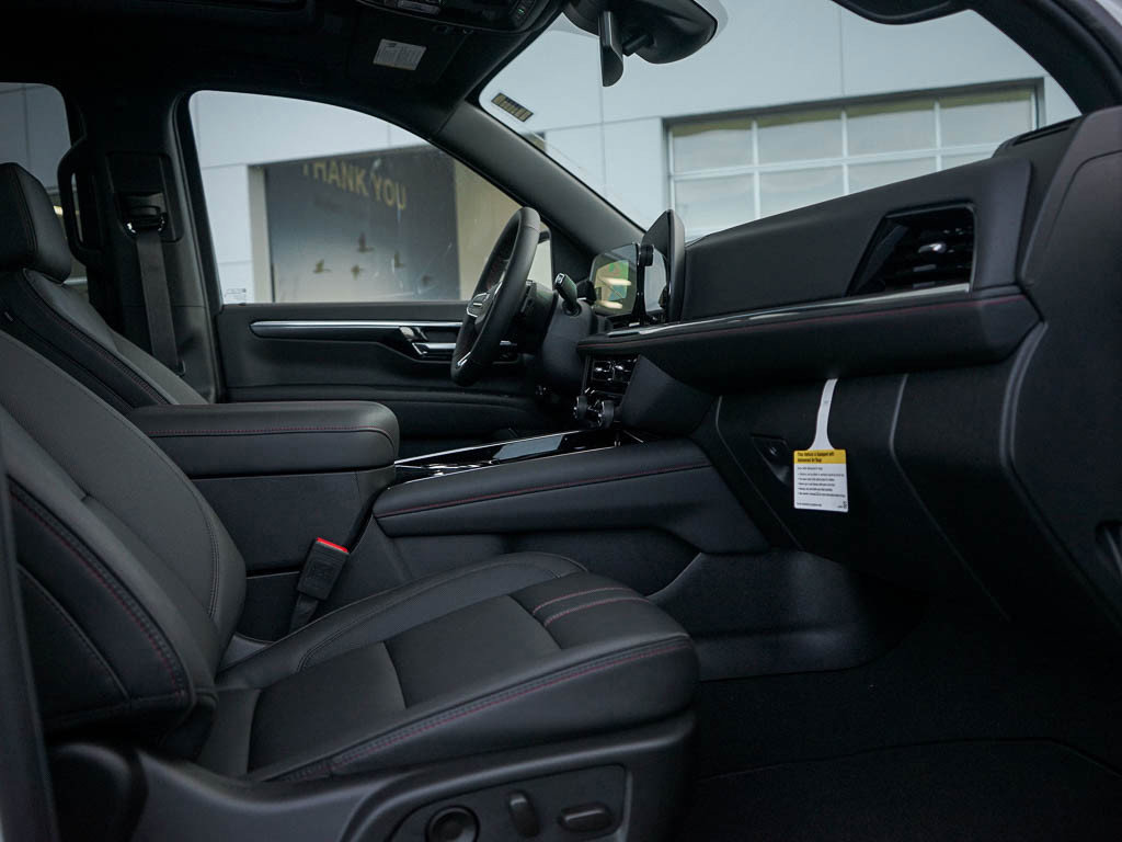 2025 Chevrolet Tahoe RST photo 10