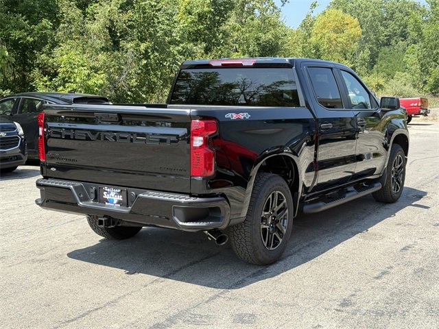 2025 Chevrolet Silverado 1500 Custom photo 3